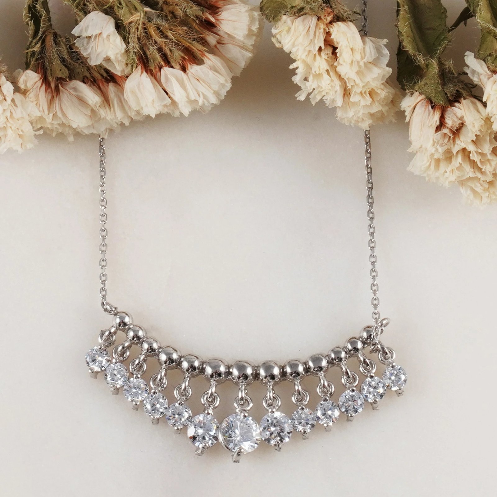 Varëse argjendi Jumeon, 2180