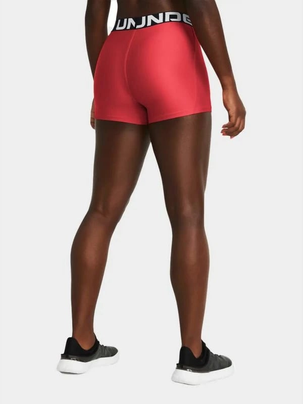 Shorce për femra Under Armour, të rozë