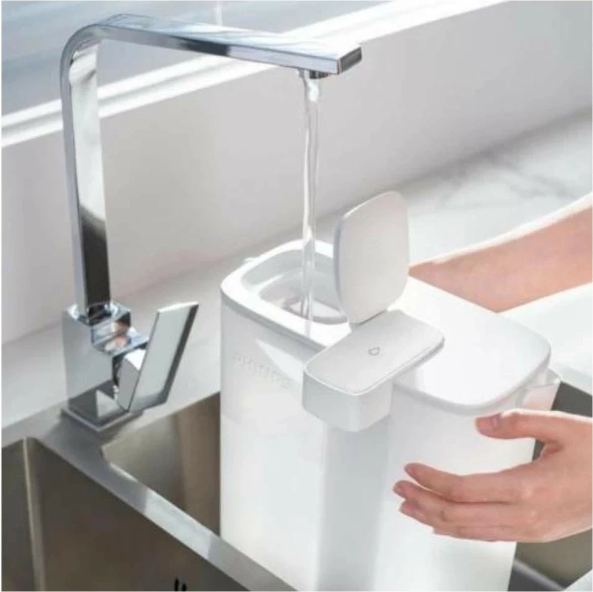 Filtruese uji Philips AWP2980WH3/10, 3 litra, e bardhë Filtruese uji Philips AWP2980WH3/10, 3 litra, e bardhë