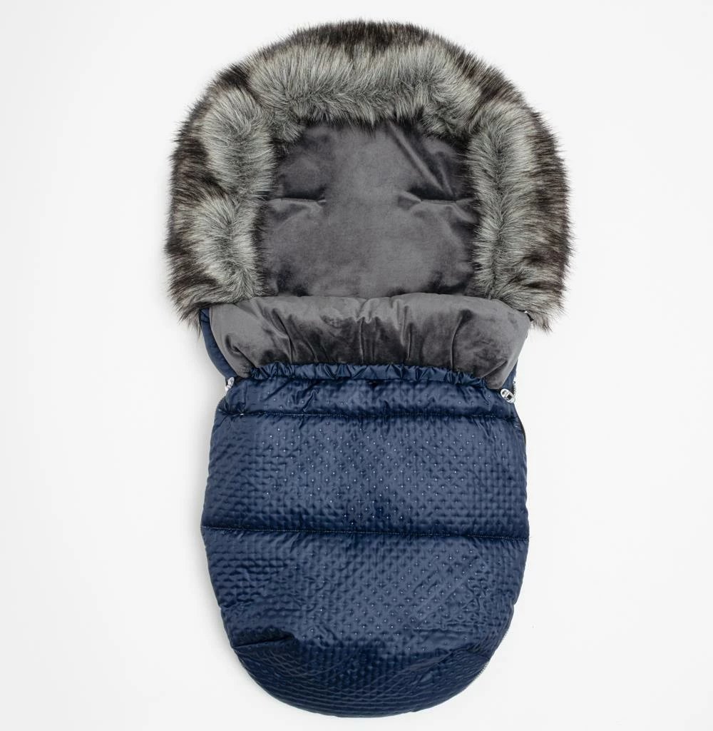 Thes këmbësh dimëror për karrocë/sedilje auto, NEW BABY, Lux Winter Fleece, 49x95 cm, me vrima për rrip 5‑pikësh, blu