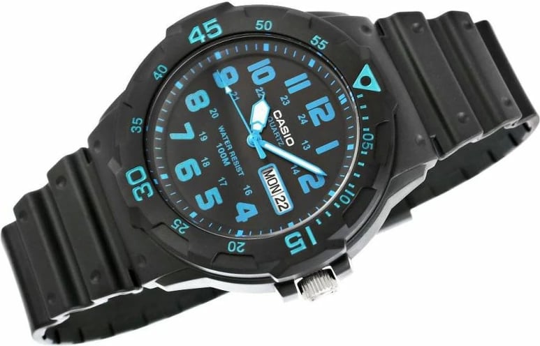 Orë dore për meshkuj Casio, e zezë