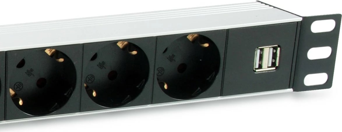 PDU Equip 333315, 1U, 7 prizë, 2 USB, alumini, zi/argjendtë