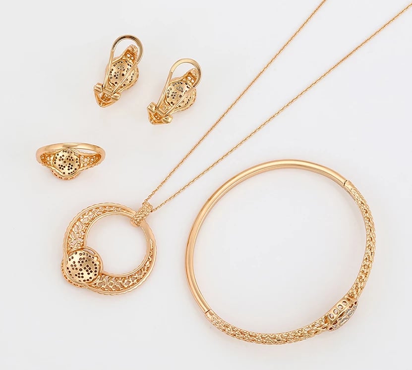 Set Xuping të praruara në ar - qafore + vathë + unazë + byzylyk , artë