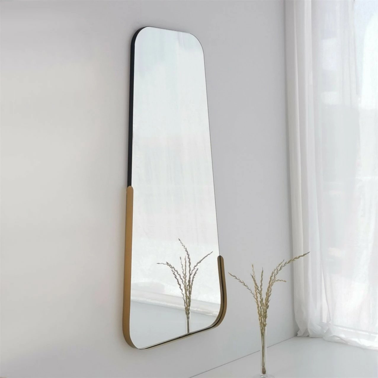 Pasqyrë dekorative, ngjyrë ari, Hanah Home, Smooth