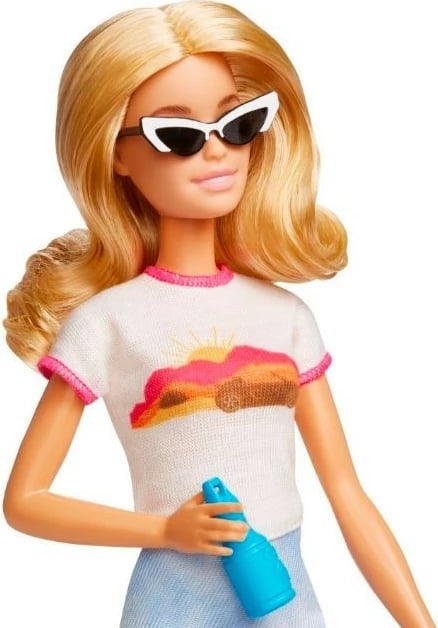 Kukull Barbie Malibu Roberts me aksesorë udhëtimi, Mattel HJY18, me qenush dhe valixhe, Rozë