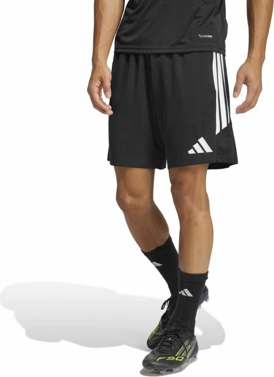 Shorce trajnimi adidas, meshkuj