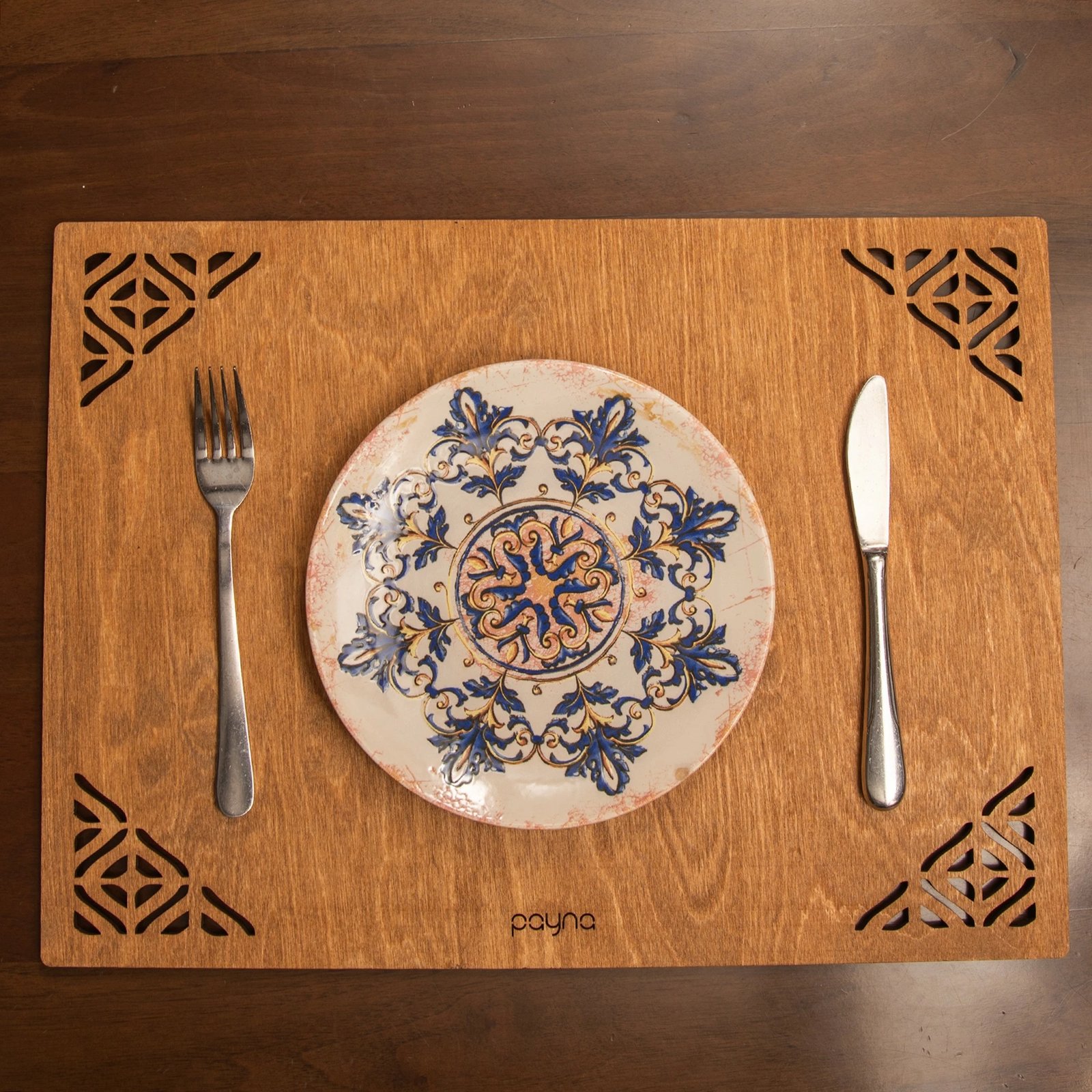 Set nënshtrues tavoline prej druri, 4 copë, Hermia Corpat, ngjyrë arre