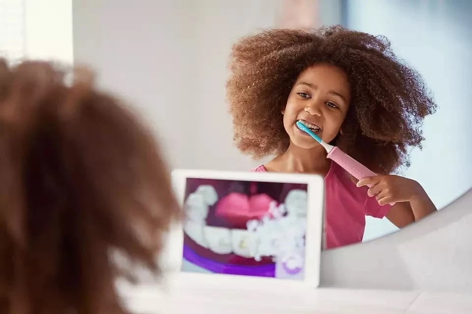 Furçë dhëmbësh sonike për fëmijë Philips, rozë