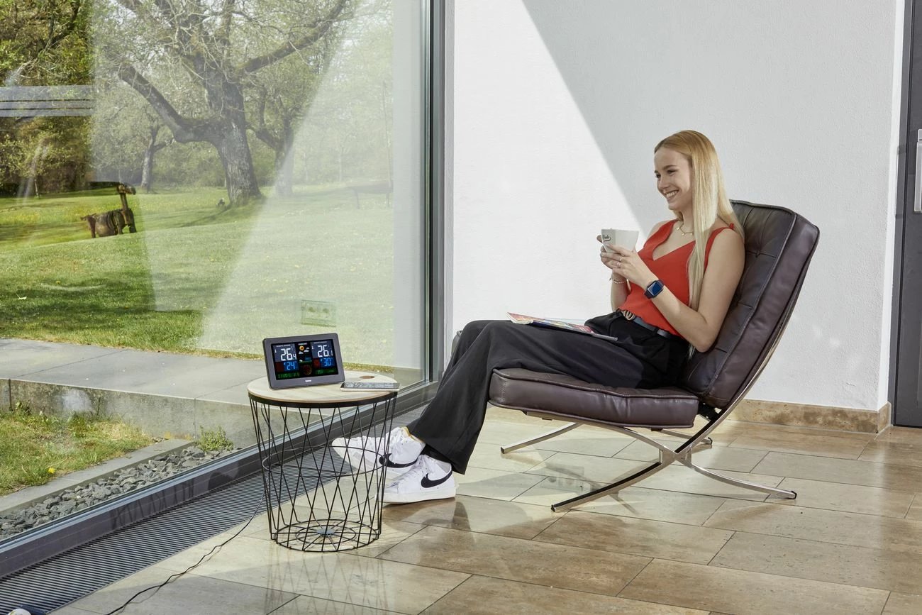 Stacion moti Hama Premium me USB, i zi Stacion moti Hama Premium me USB, i zi