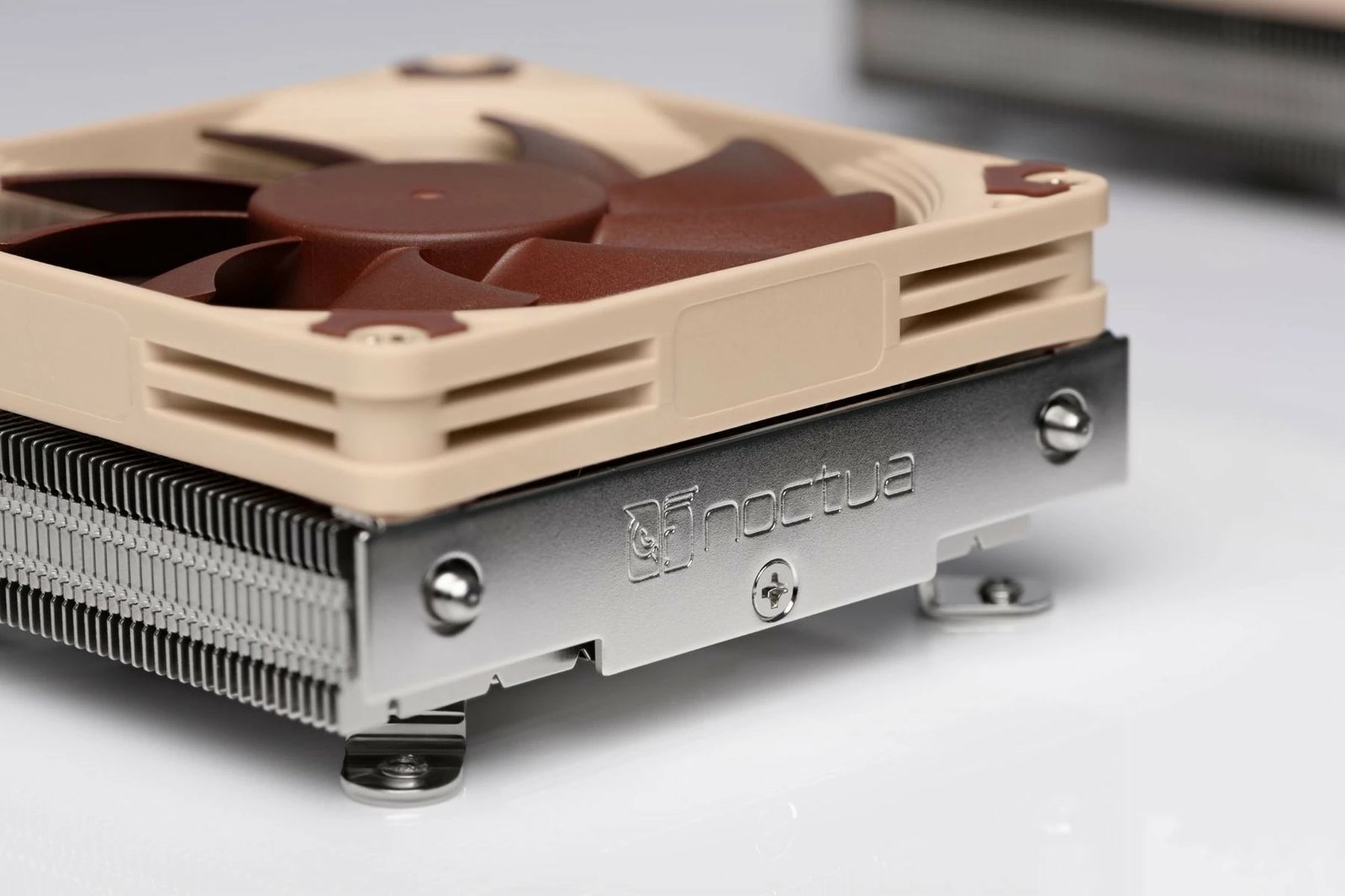 Cooler procesori Noctua NH-L9i, 9.2cm, ultra i ulët, LGA115x, bezhë/kafe