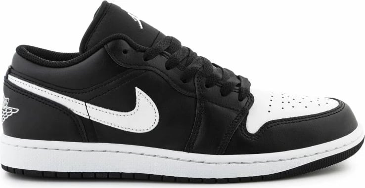 Atlete për meshkuj Nike Jordan, të bardha e të zeza