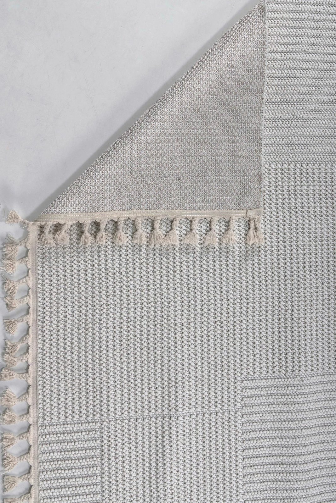 Qilim i bardhë, Conceptum Hypnose, 200x290cm, Korya