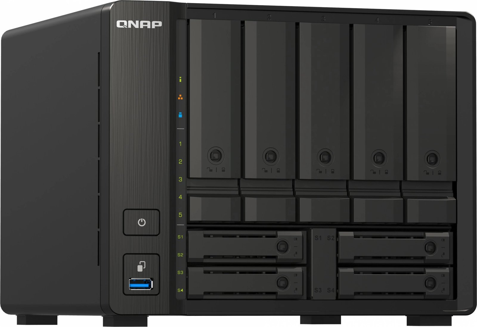 NAS QNAP, Ryzen V1500B, 32GB RAM, 9 vende disqe, e zezë