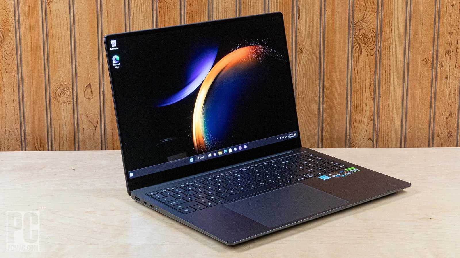 Laptop Samsung Galaxy Book 3, 15.6", Intel Core i5-1335U, 8GB RAM, 256 GB SSD, Hiri