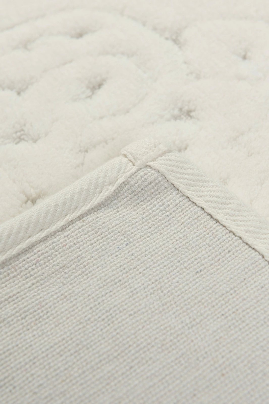 Set tapetash për banjo (2 copë), model Mijölnir, stil osman, ngjyrë ecru