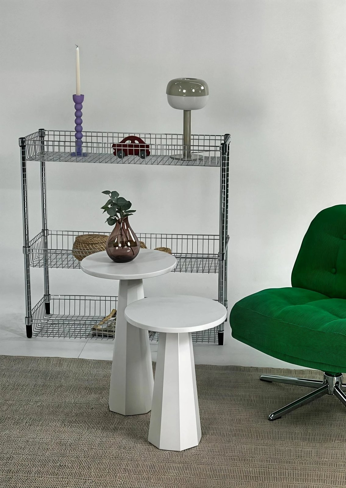 Set tavolinash kafeje Skye Decor, Lilyum (57 + 47) - e bardhë