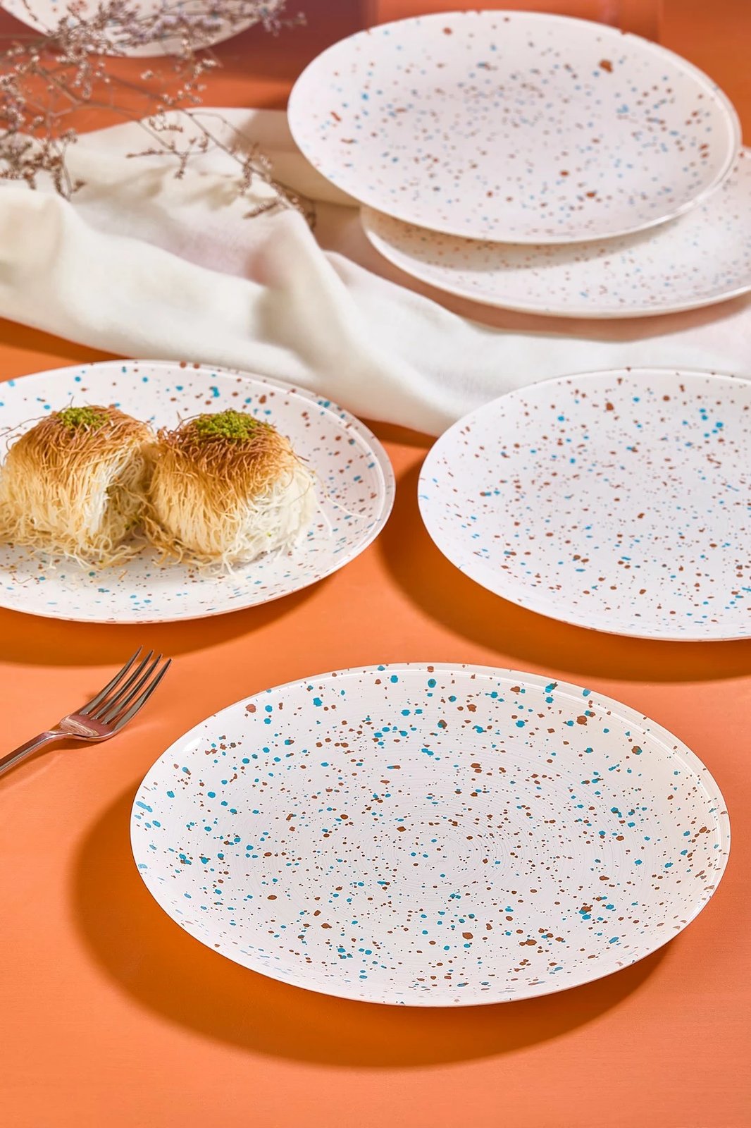 Set pjatash për ëmbëlsira, Hermia, Punti, të bardha, 6 copë