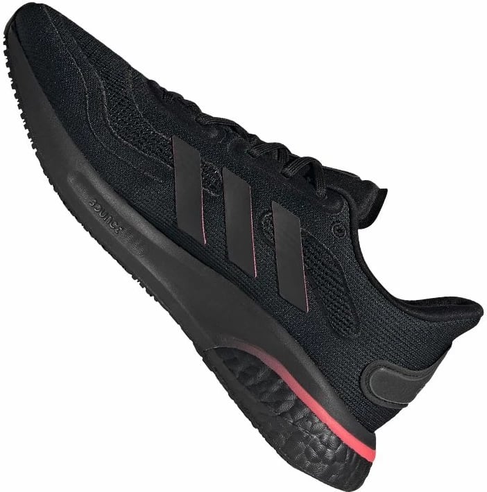 Atlete për femra adidas Supernova, të zeza