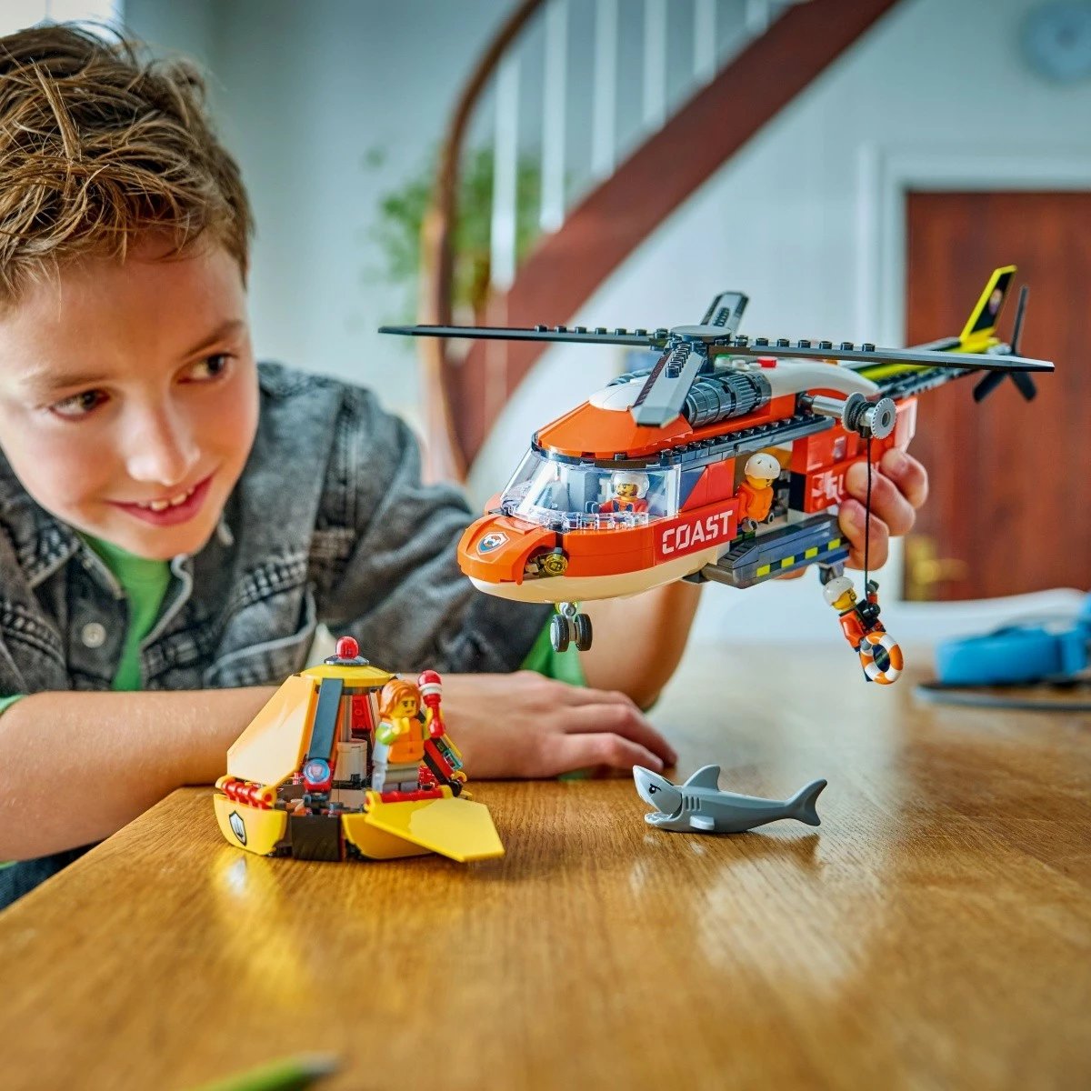 Set ndërtimi LEGO City 60503 helikopter i rojës bregdetare, 551 pjesë, 7+, portokalli