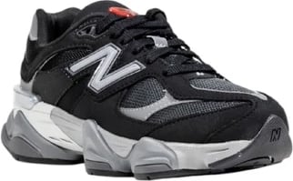Atlete New Balance donna të zeza