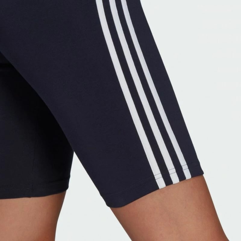 Shorce adidas për femra, të zeza