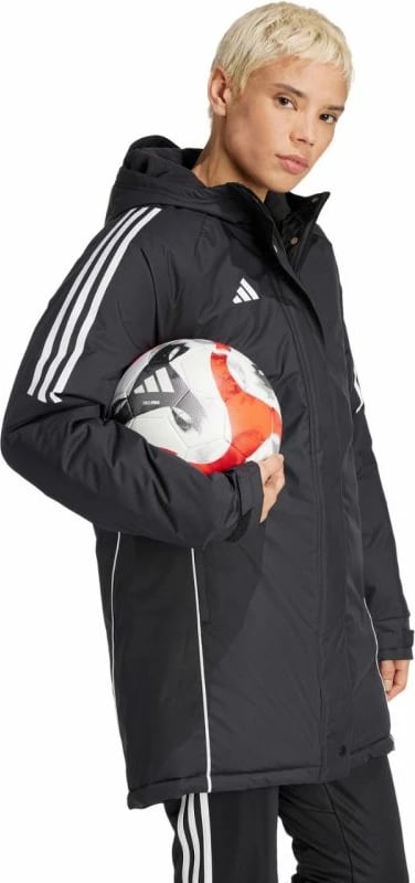 Jakne për femra adidas, e zezë