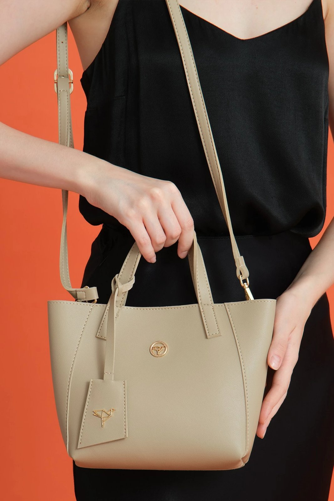 Çantë krahu Zoozie, Sofia e vogël, ngjyrë mink