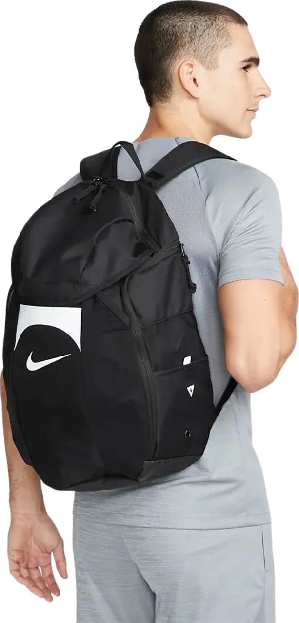 Çantë shpine Nike për meshkuj, e zezë