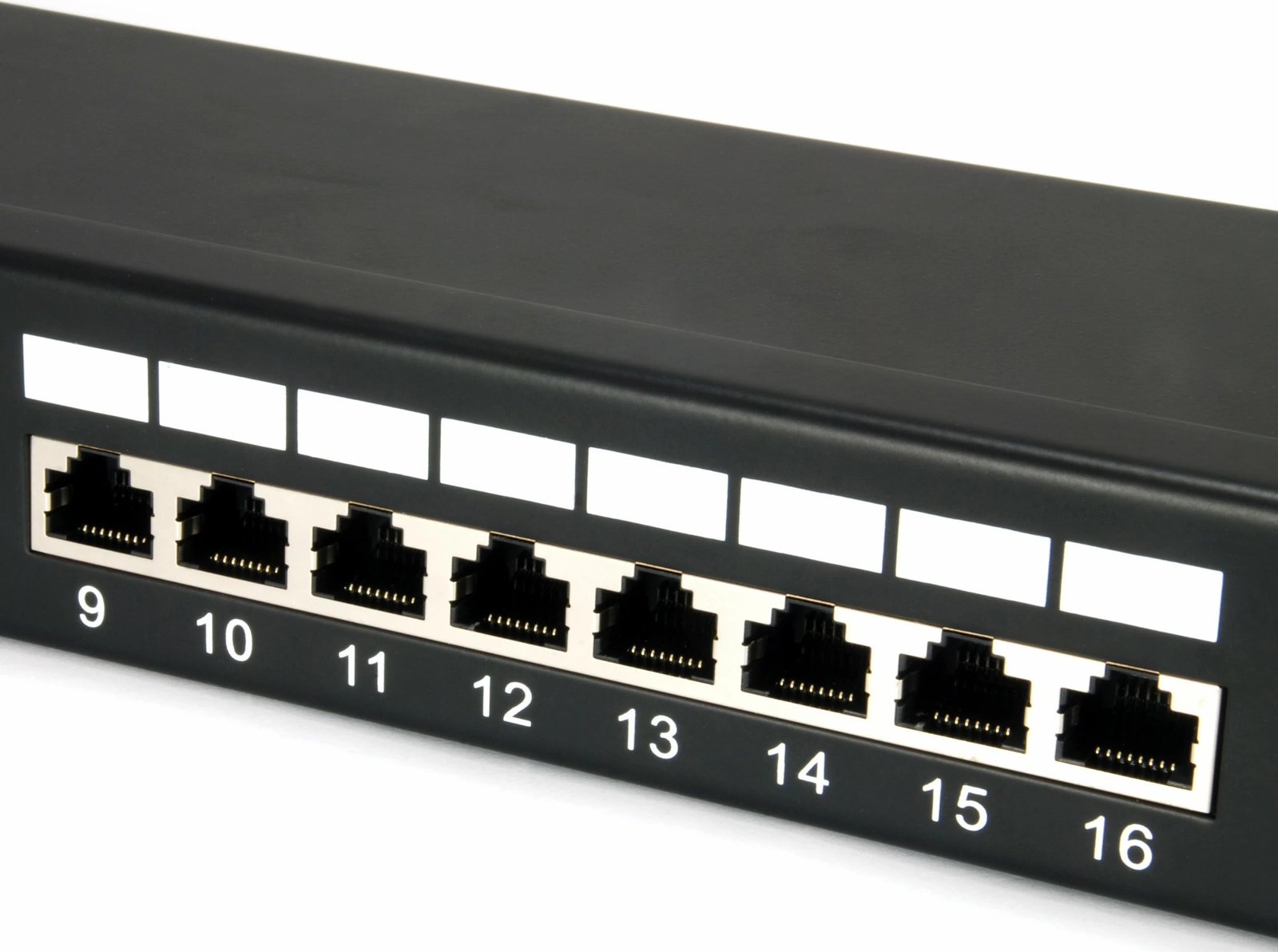 Patchpanel rrjeti Equip 24x RJ45 Cat5e 19 inç FTP 1U zi