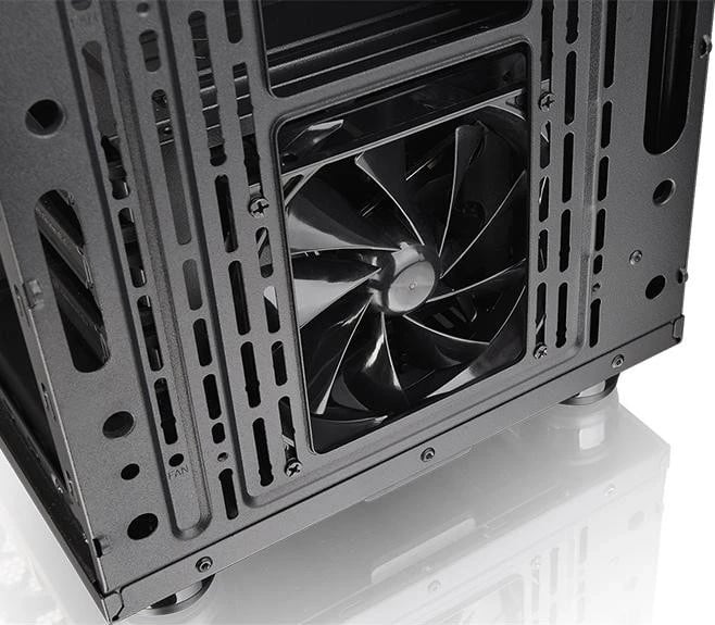 Kasë kompjuteri Thermaltake, Core X31, e zezë Kasë kompjuteri Thermaltake, Core X31, e zezë