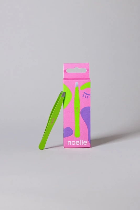 Noelle Tweezer