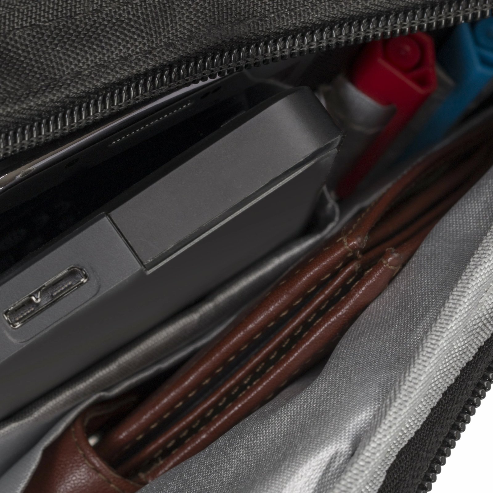 Mbështjellës laptopi RIVACASE NB Tasche Tiergarten 16.0" i zi Mbështjellës laptopi RIVACASE NB Tasche Tiergarten 16.0" i zi