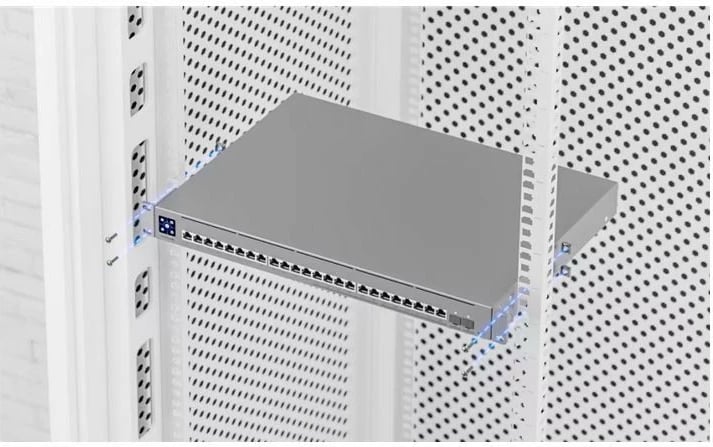 Switch i menaxhuar PoE Ubiquiti USW-Enterprise-24-PoE 24 porta (12x2.5GbE + 12x1GbE) PoE+, 2x SFP+ 10Gb, L3, buxhet PoE 400W, kasë rack
