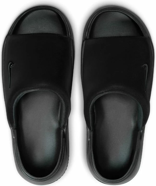 Papuqe Nike, të zeza