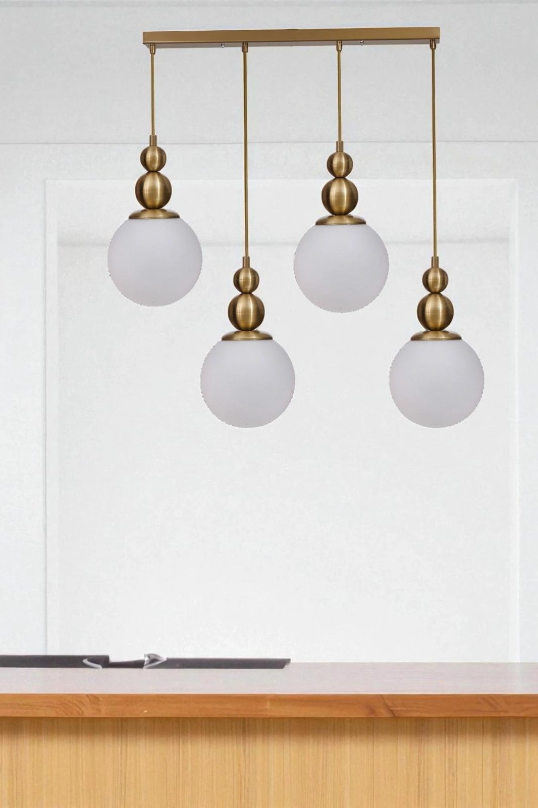 Llambadar Opviq, 9050-6, ngjyrë e bardhë dhe ari Llambadar Opviq, 9050-6, ngjyrë e bardhë dhe ari