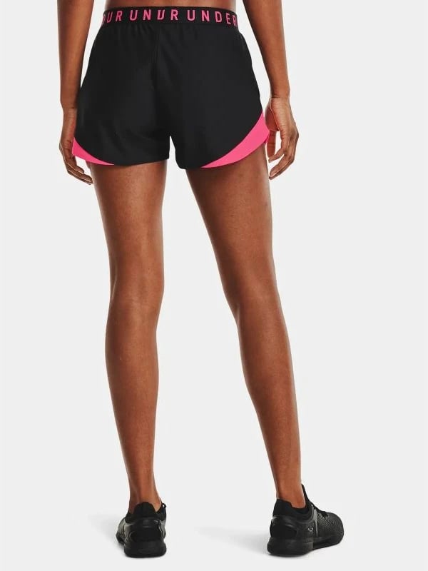 Shorce sportive për femra Under Armour, të zeza