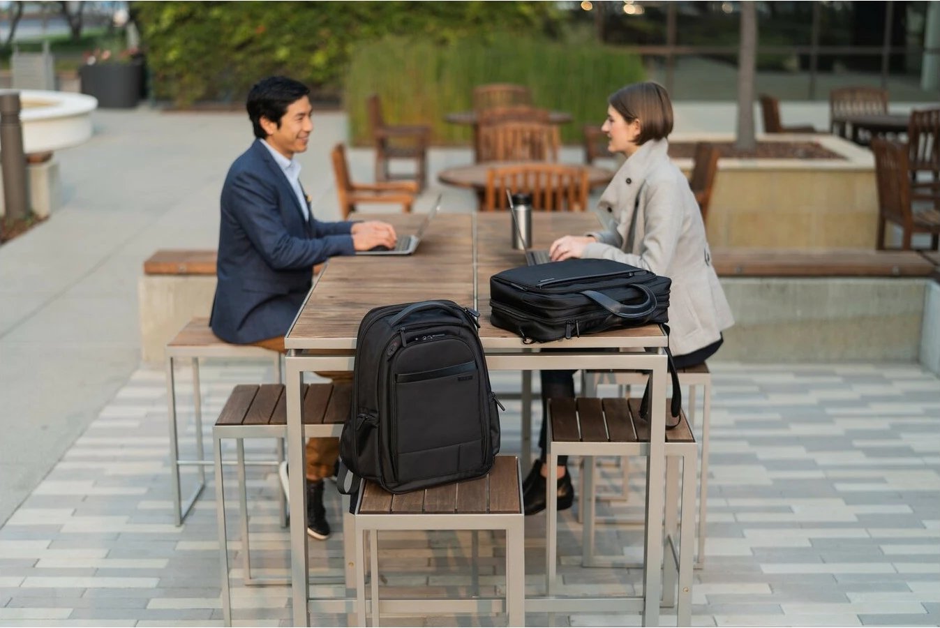 Çantë laptopi Kensington Contour 2.0, 15.6", e zezë Çantë laptopi Kensington Contour 2.0, 15.6", e zezë