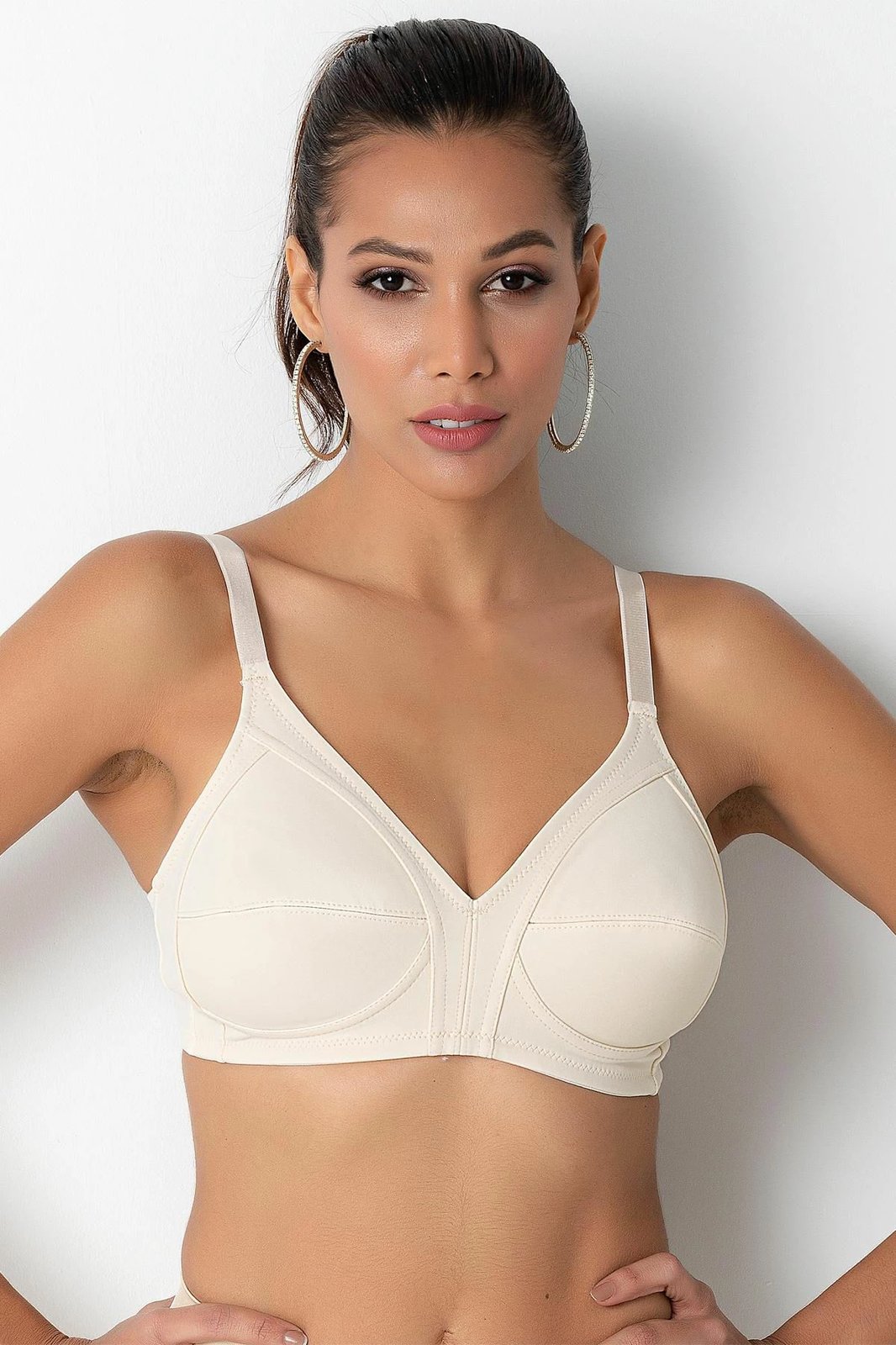 Sytjena Jumeon, ngjyrë ten, 001-000058, madhësia 100, kupa C