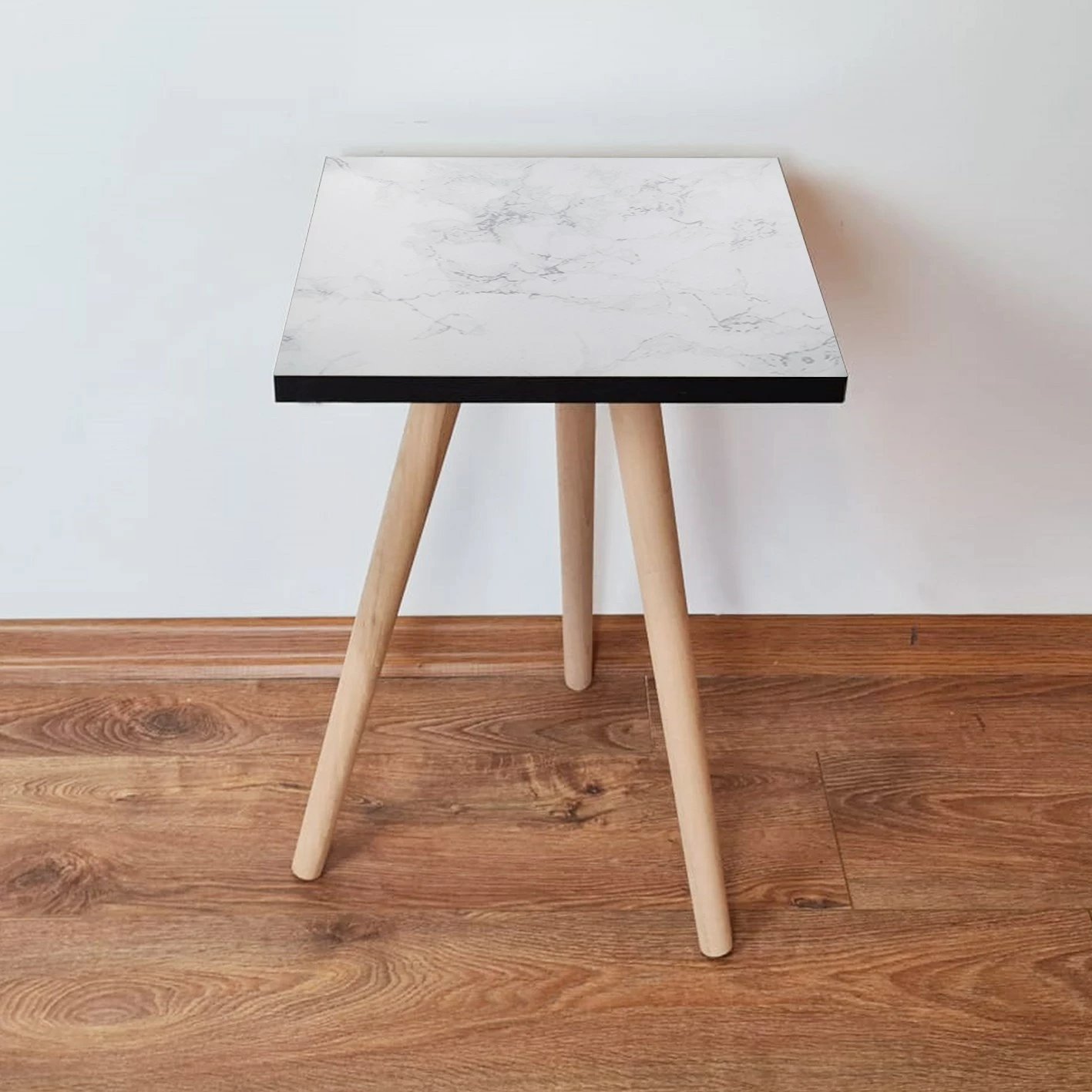 Tavolinë anësore Skye Decor, SHP341, e bardhë