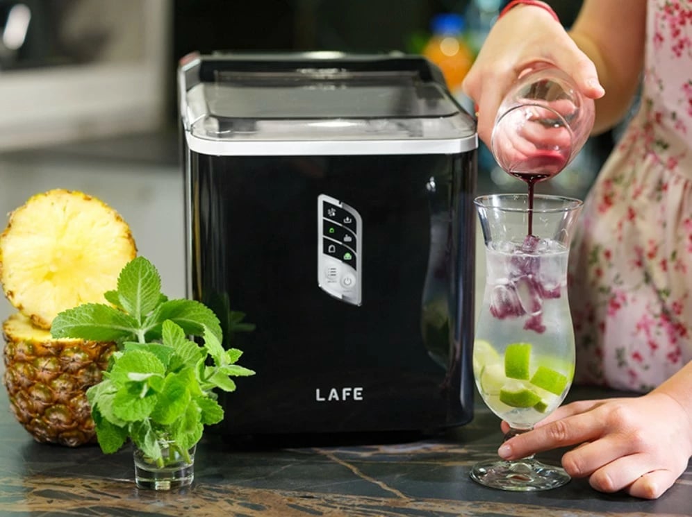 Aparat akulli, Lafe, IceTwist PRO LAFLOD47684, 12 kg/ditë, rezervuar ujit 1.5 L, vetëpastrim, rregullim madhësie kubave, zi