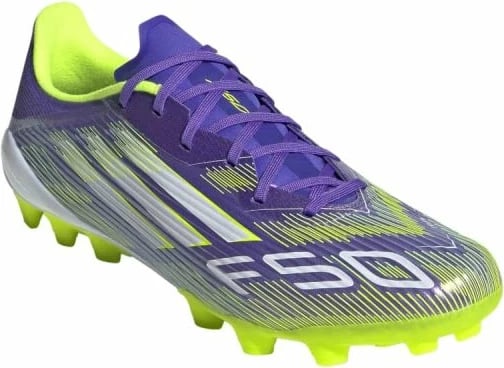 Atlete futbolli adidas F50, meshkuj
