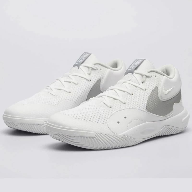 Atlete për fëmijë Nike, të bardha