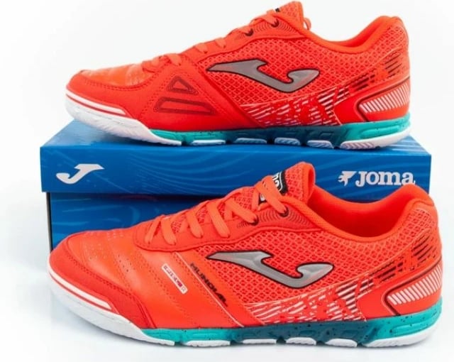 Atlete futbolli Joma, portokalli