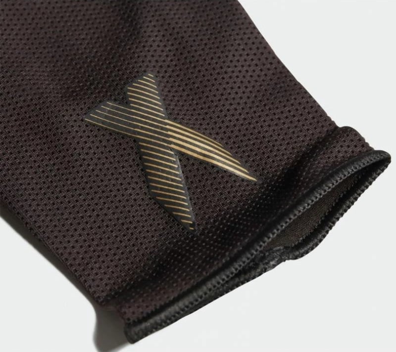 Mbrojtëse adidas për meshkuj dhe femra, të zeza