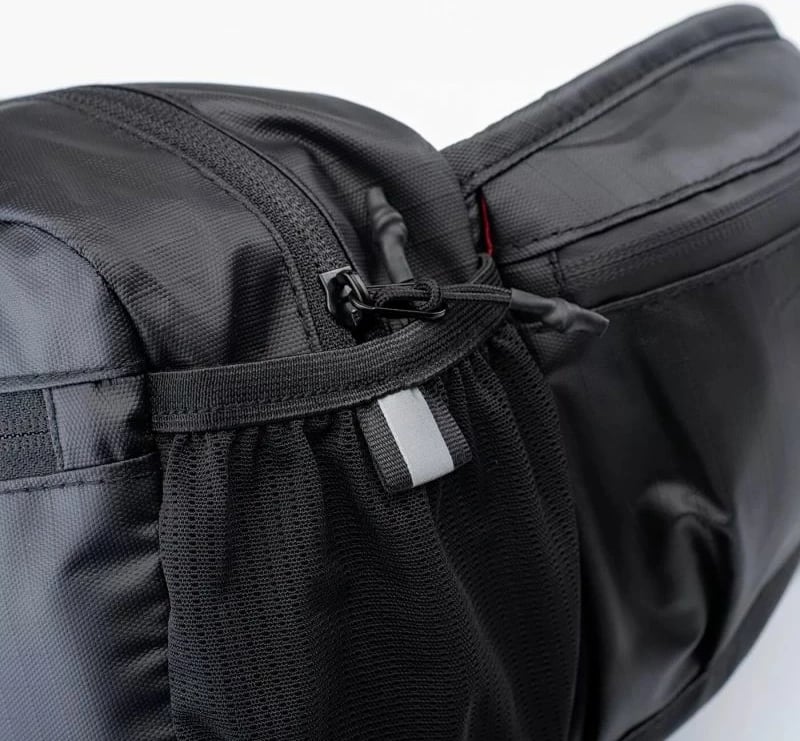 Çantë beli Hi-Tec Sudetes për meshkuj dhe femra, e zezë