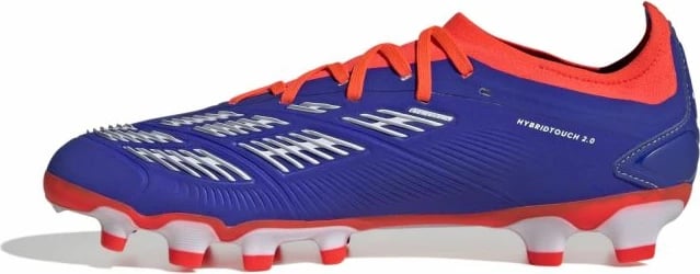 Atlete futbolli adidas për meshkuj, të kuqe dhe të kaltra Atlete futbolli adidas për meshkuj, të kuqe dhe të kaltra