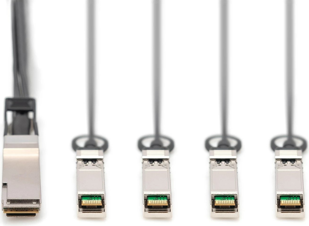 Kabllo rrjeti Digitus QSFP+ në 4x SFP+, 40G, 3m, e zezë