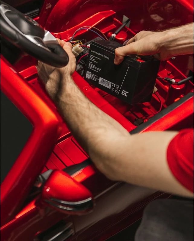 Bateri AGM VRLA plumb-acid e mbyllur, Green Cell, AGM37, 4V 4Ah, e zezë