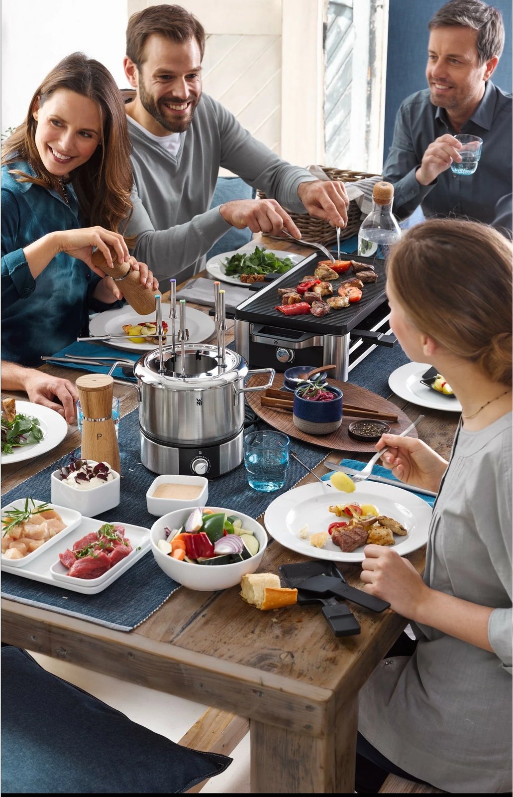 Grill WMF Lono 0415040011, 8 persona, 1500 W, e zezë, krom Grill WMF Lono 0415040011, 8 persona, 1500 W, e zezë, krom