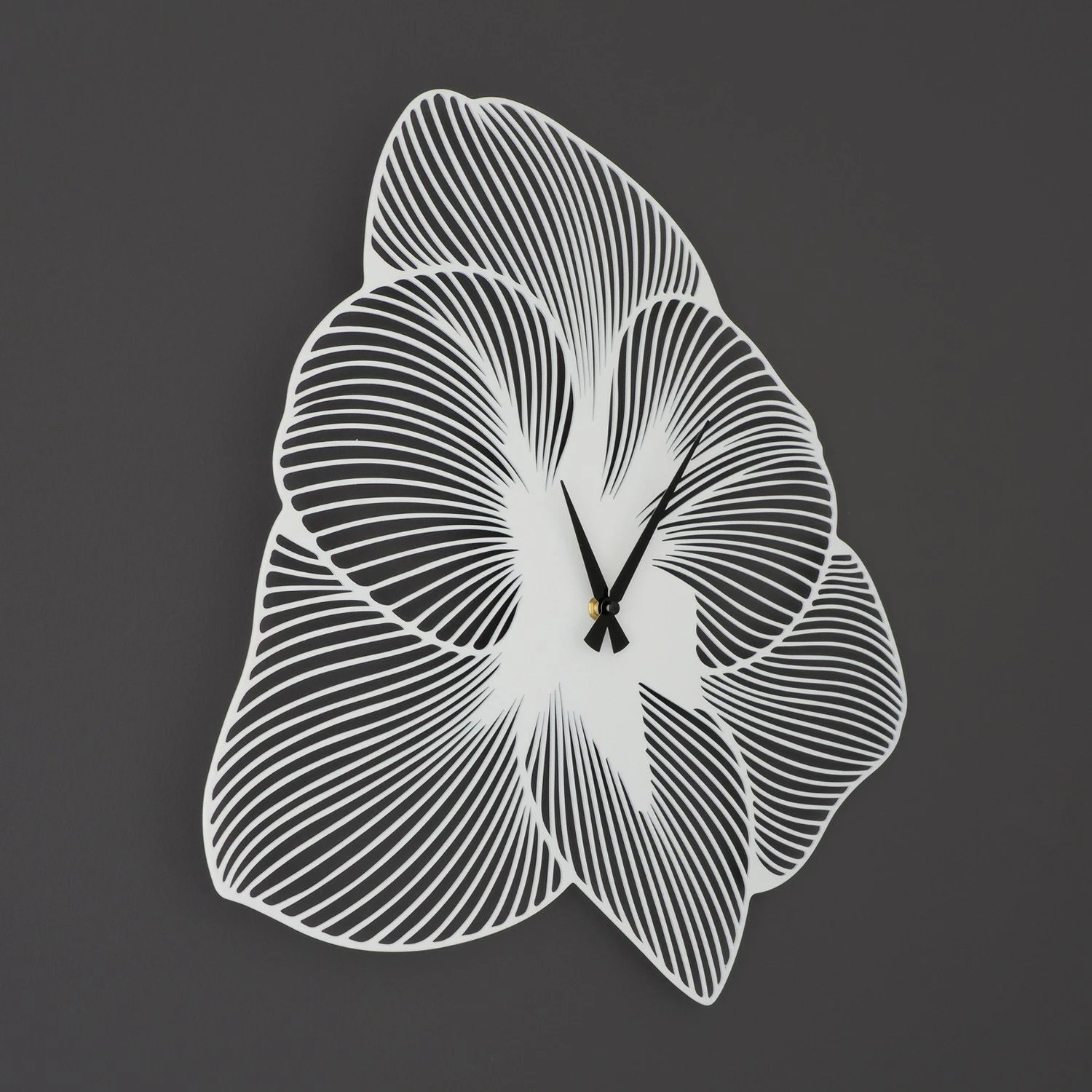 Orë muri dekorative metalike Wallity, Azalea, e bardhë, 49x49cm